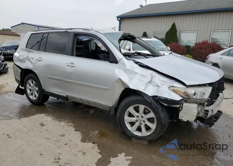 2013 Toyota Highlander Base z USA, uszkodzony, nr VIN 5TDBK3EH6DS212665